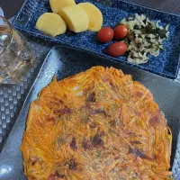 Snapdishの料理写真:10/30晩ご飯：人参ガレット|ななみんさん