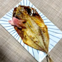 Snapdishの料理写真:アジの塩焼き|藤田 まり子さん