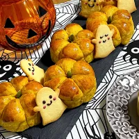 Snapdishの料理写真:🎃かぼちゃのパンとおばけクッキー👻|シフォンさん