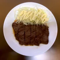 Snapdishの料理写真:和牛ランプステーキ(122g)|ばーさんさん