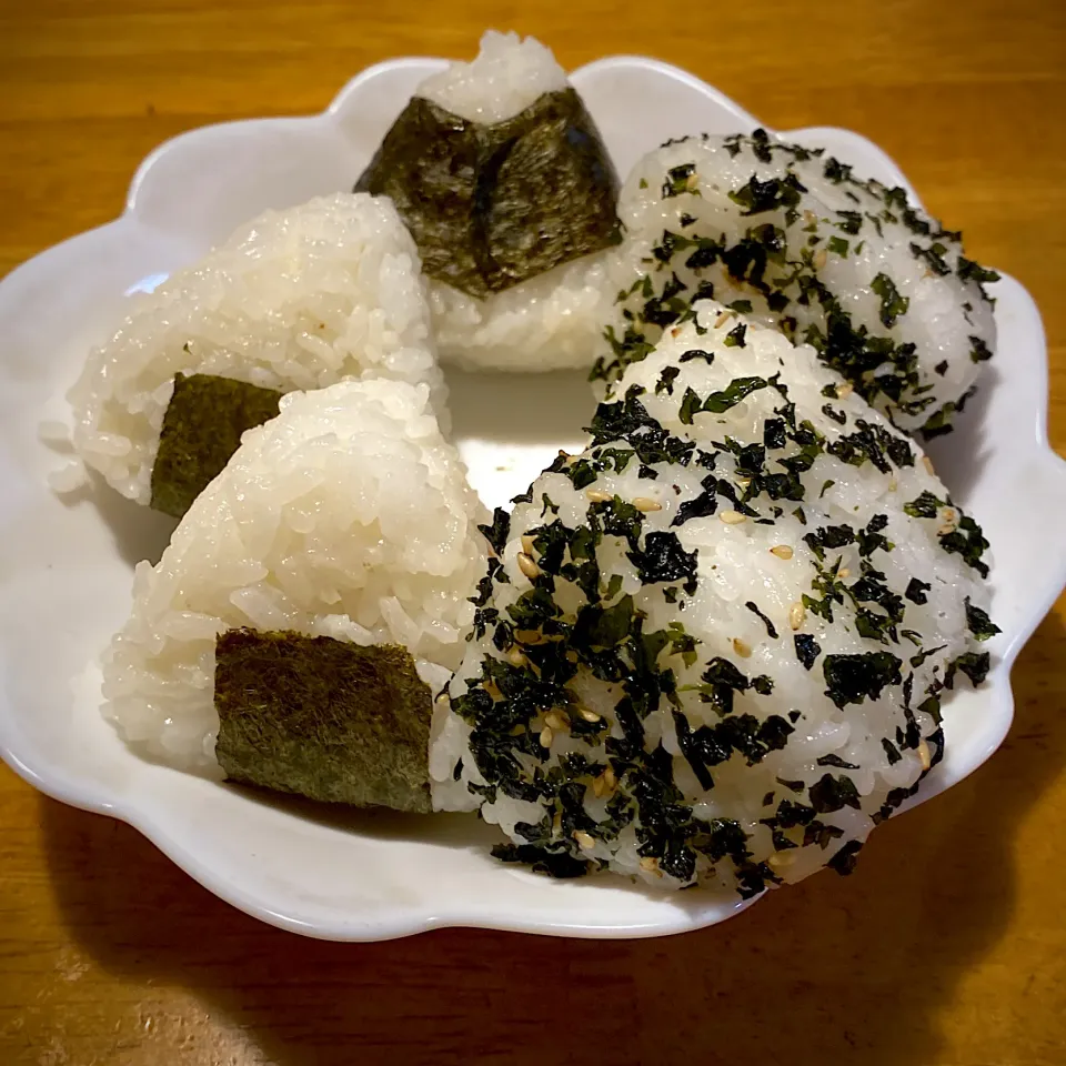 夫のおにぎり🍙弁当|もえさん