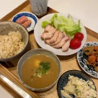 Snapdishの料理写真:レアチャーシュー定食|pontalさん