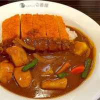 Snapdishの料理写真:野菜カレーチキンカツトッピングライス150g©︎CoCo壱|須佐浩幸さん