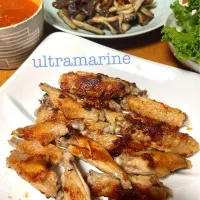 Snapdishの料理写真:＊鶏手羽の塩麹焼き、ごぼうとひらたけ♪＊|ultramarineさん