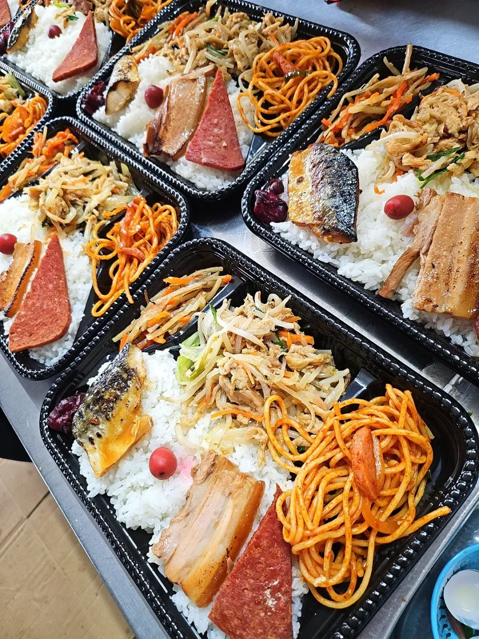 Snapdishの料理写真:フーチャンプルー弁当|景子さん