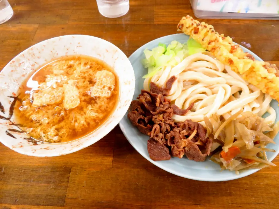 Snapdishの料理写真:吉田のうどん　　彦兵衛うどん|Yasuo  Watanabeさん