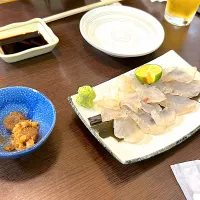 Snapdishの料理写真:ヒラメの昆布締め、板屋貝の佃煮❣️|Yoshihiro  Hamasakiさん