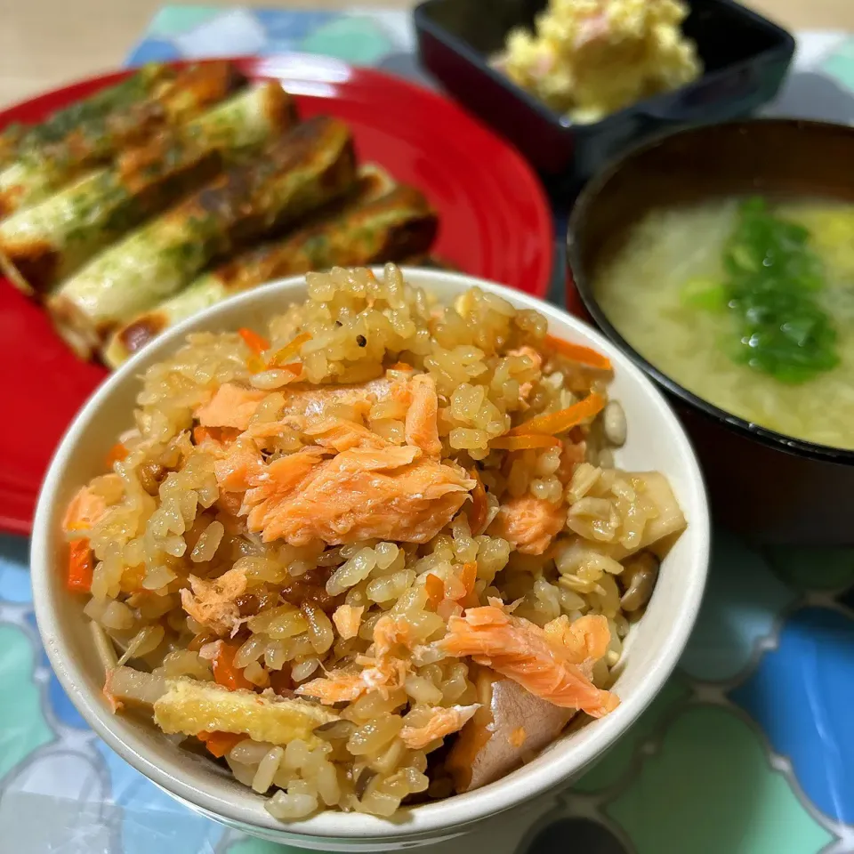 鮭の炊き込みご飯♬|panchiさん