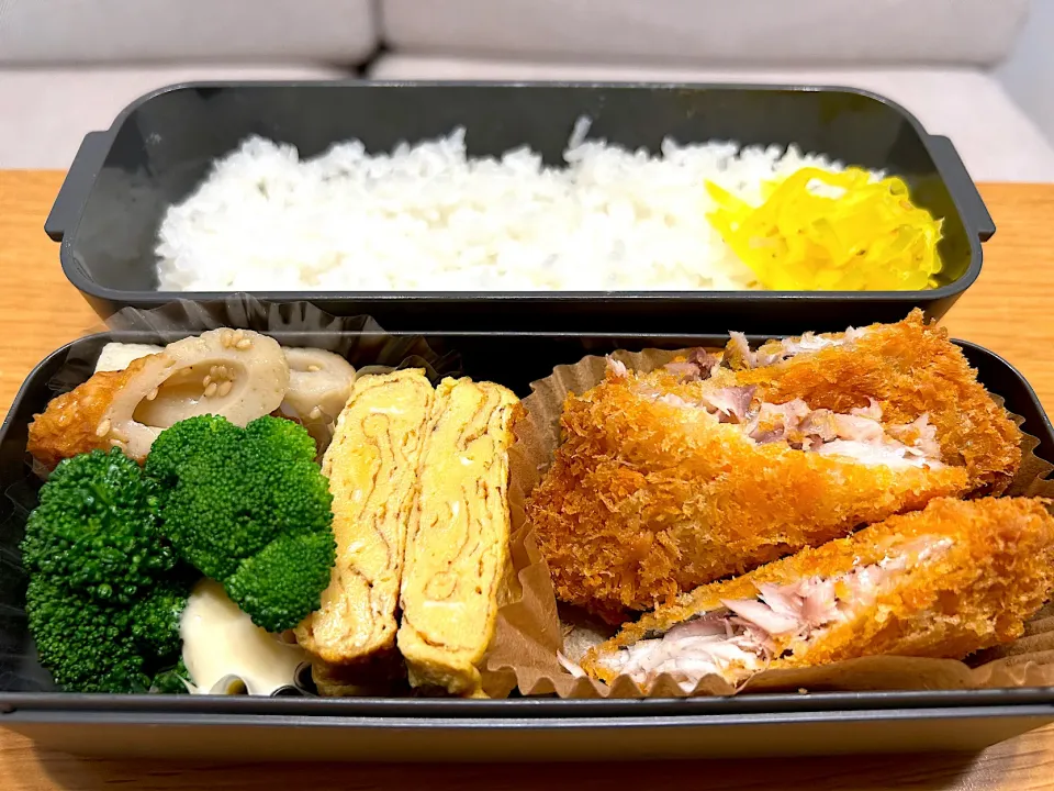 Snapdishの料理写真:息子お弁当〈10月〉|かおりさん