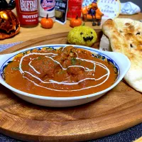 Snapdishの料理写真:YOUKIで旅するカレーなるハロウィン🎃2024　バターチキンカレー