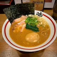 Snapdishの料理写真:岩国ラーメン| ゆっきーさん