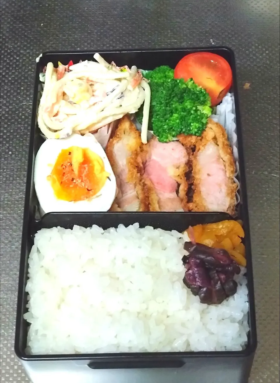 Snapdishの料理写真:豚カツ弁当|黒川克博さん