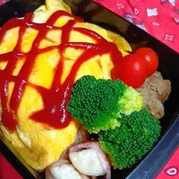 Snapdishの料理写真:オムライスハンバーグ弁当|yayoi.Kさん