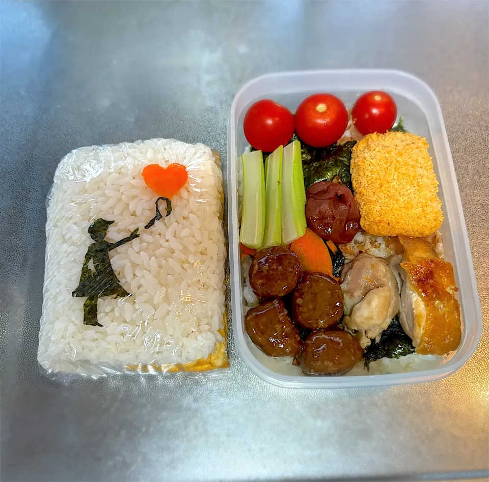 Snapdishの料理写真:11/1  子のおにぎらずと自分弁当　バンクシ〜|なかちゃんたまごさん