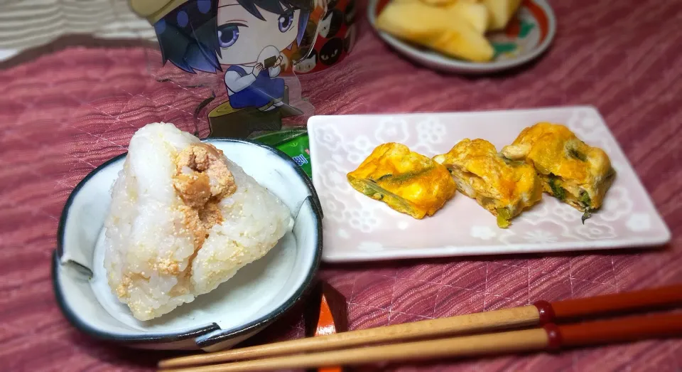 Snapdishの料理写真:朝食のおにぎり&玉子焼|イリヤさん