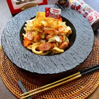 Snapdishの料理写真:Yummy！&マヨで焼きうどん🎶| まぁちゃんさん