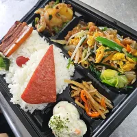 Snapdishの料理写真:ニラたま弁当|景子さん