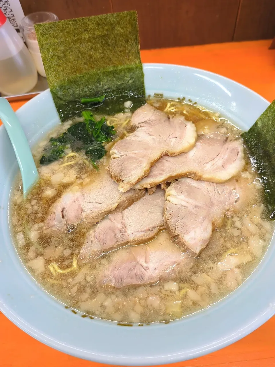 Snapdishの料理写真:ラーメンショップ南桜井チャーシュー麺🍜|とへとへさん