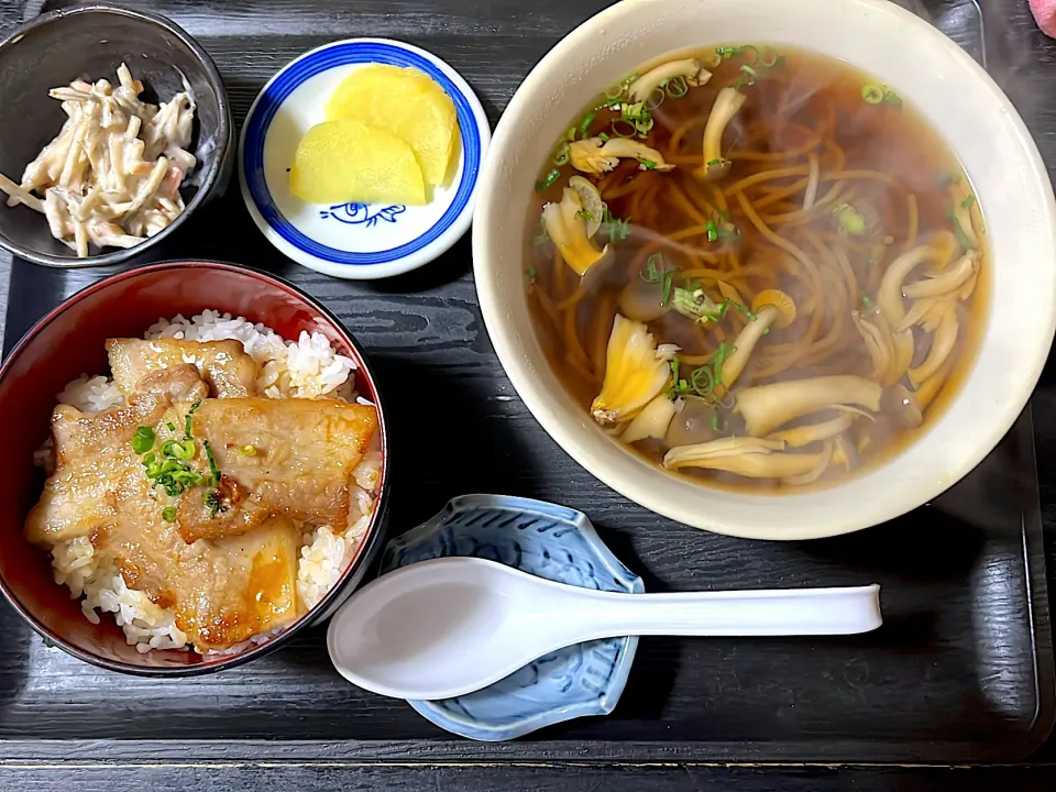 豚丼そばセット|サトウさん