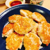 Snapdishの料理写真:生塩糀パウダーでふんわり豆腐チキンナゲット|ももこさん