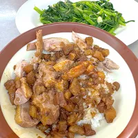 Snapdishの料理写真:鴨肉飯と空芯菜|chariotさん