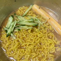 Snapdishの料理写真:味噌ラーメンにチーかま胡瓜|Morito Kamiyaさん