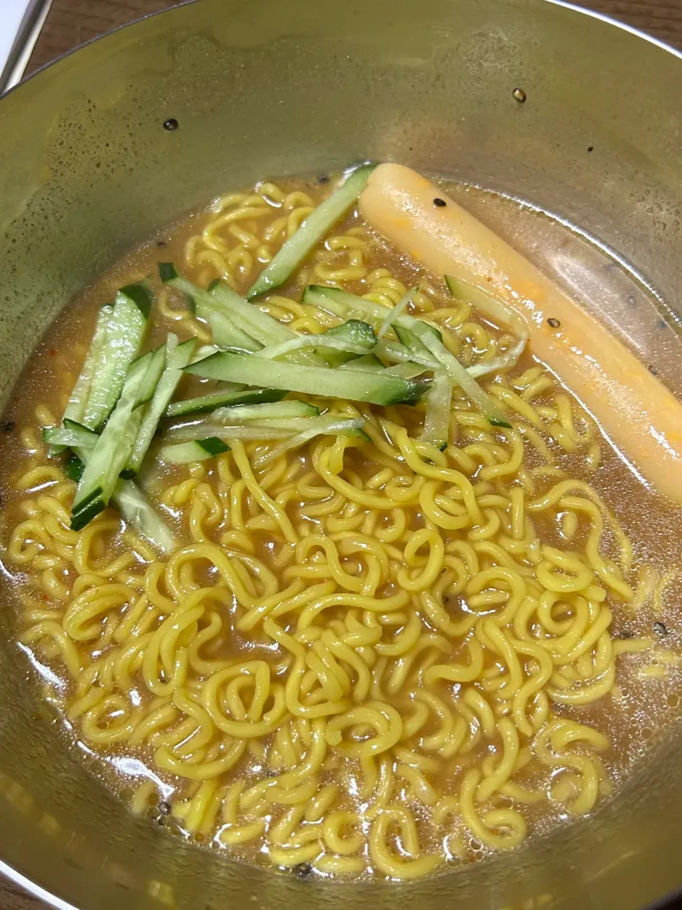 Snapdishの料理写真:味噌ラーメンにチーかま胡瓜|Morito Kamiyaさん