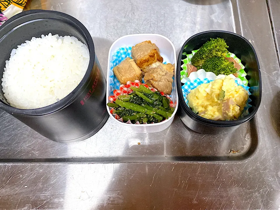 こちらはパパ弁当。新米なのであったかジャー使用してみました！|りえはるさん