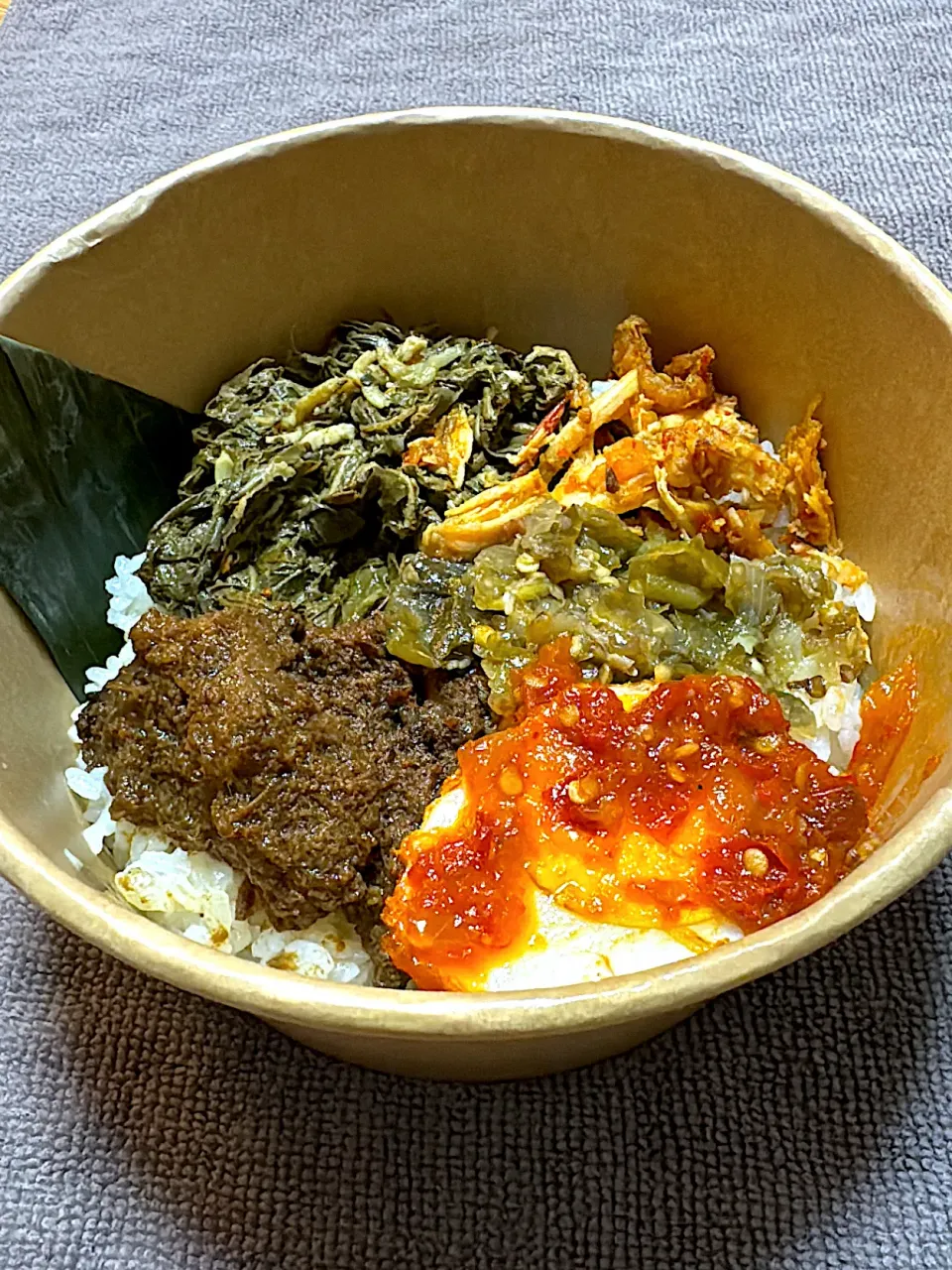 Nasi Padang|yeni kartikasariさん