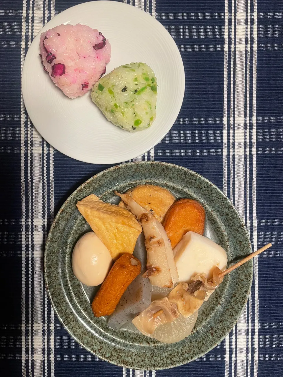 Snapdishの料理写真:今夜はおでんとおにぎり|めんちゃんさん