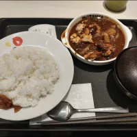 Snapdishの料理写真:夕飯はカレー|アクちゃんさん