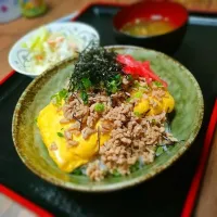 Snapdishの料理写真:プルプルだし巻き玉子&豚ひき肉あんかけ丼|ariyo4200さん