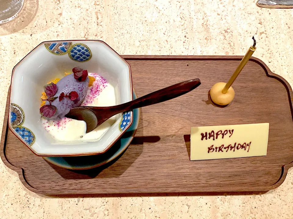 Tofu Pudding
Black Rice Soy Ice Cream and Persimmon Compote|H2Oさん