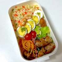 Snapdishの料理写真:エビピラフ弁当|花龍さん