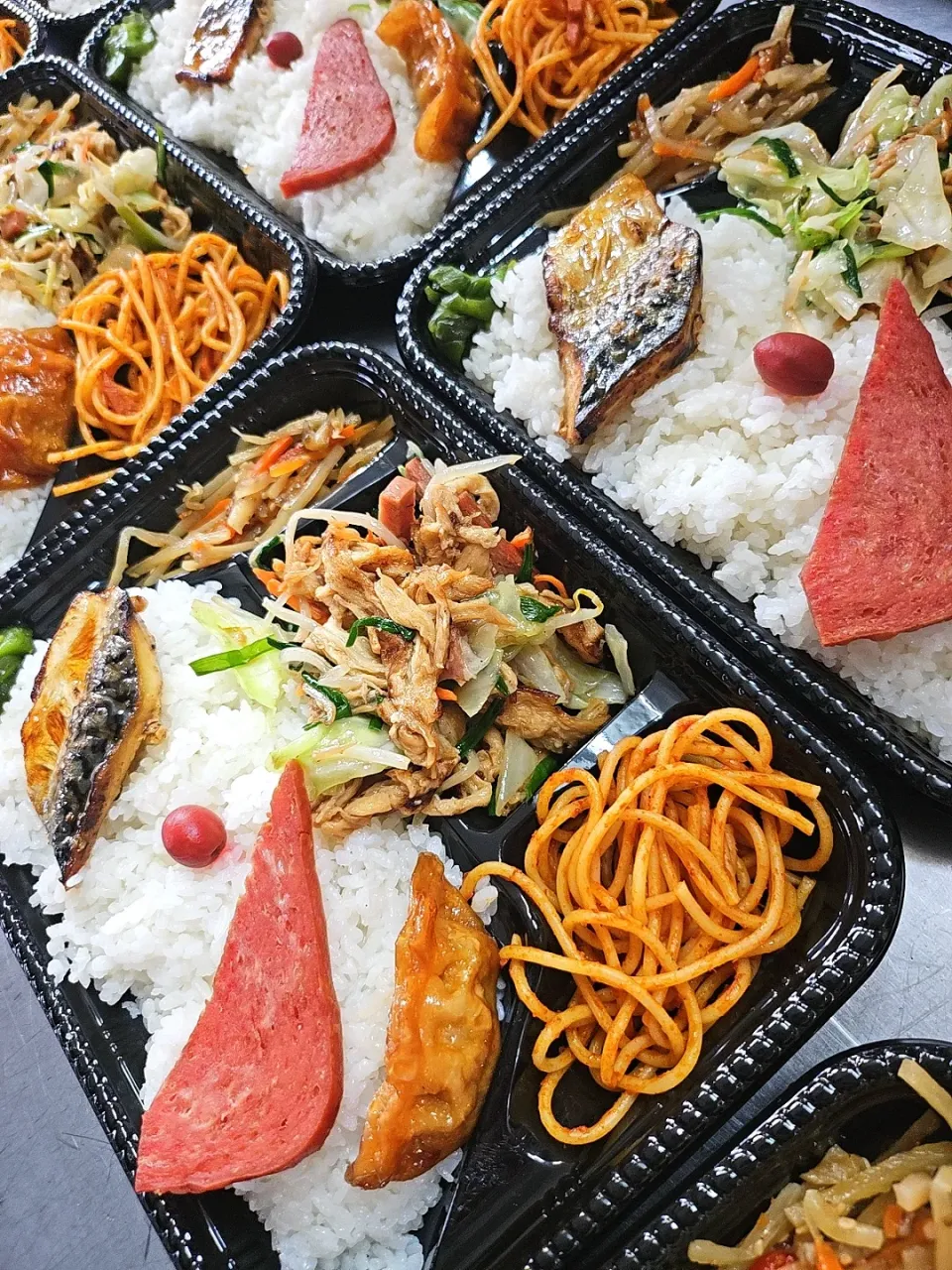 Snapdishの料理写真:フーチャンプルー弁当|景子さん