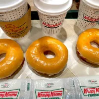 Snapdishの料理写真:@きなこさんの料理 🔷モーニング🌄🍴ドリンク頼むと🍩付いてくるお得感🔷|ちゃっぴ〜さん