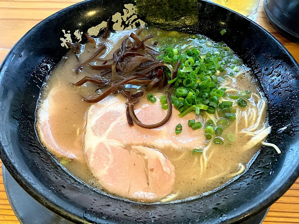 豚骨ラーメン|しのぶさん