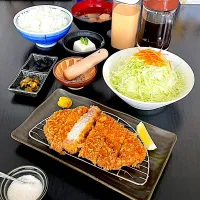 とんかつ福福福　ロースカツ定食|Fukuさん