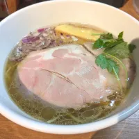 Snapdishの料理写真:貝と牛のらーめん|nobさん