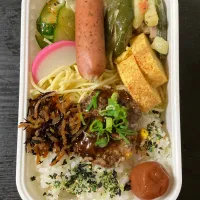 Snapdishの料理写真:お米が高いので、ご飯少なめをパスタで穴埋め😆|まちゃさん