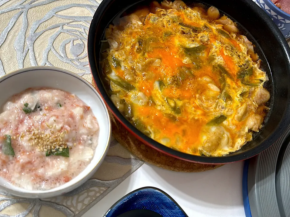 Snapdishの料理写真:親子丼　叩き梅山芋|卍さん