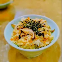 Snapdishの料理写真:干し椎茸の炊き込みご飯🍄‍🟫