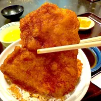 Snapdishの料理写真:ソースカツ丼|もうちゃんさん