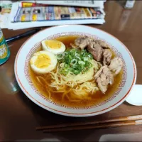 Snapdishの料理写真:手作り煮卵＆チャーシュー風のしょうゆラーメン|早紀さん