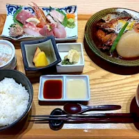 Snapdishの料理写真:【館山なぎさ食堂】地魚あら炊き御膳|ひよこさん