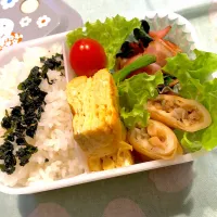 Snapdishの料理写真:2024.11.3  ＊今日のお弁当＊チーズin卵焼き♪♪|rinrin*mama*さん