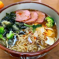 Snapdishの料理写真:マルちゃん正麺🍜、醤油味❗️( ^ω^ )✨