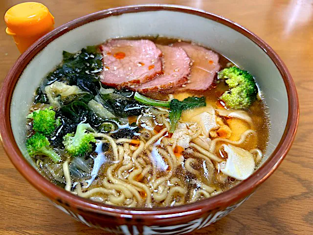 Snapdishの料理写真:マルちゃん正麺🍜、醤油味❗️( ^ω^ )✨|サソリさん