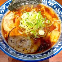 Snapdishの料理写真:飛騨高山ラーメン　しらかわ|ヒロミ🏝🏝🏝🌺🏄🌊🐬🏄‍♀️🏄‍♂️🍹🐠👙🌺さん