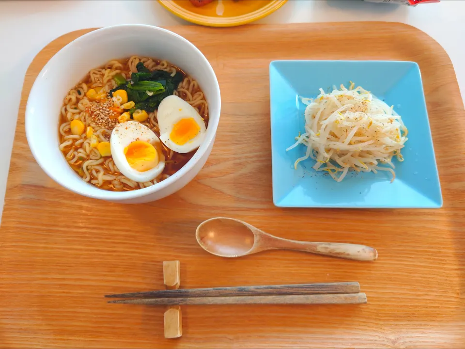 今日の昼食　サッポロ一番みそラーメン|pinknari🐰🌈さん